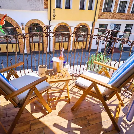 Apartment Hall Bliss - Premium Z Balkonem I Widokiem Na Ratusz