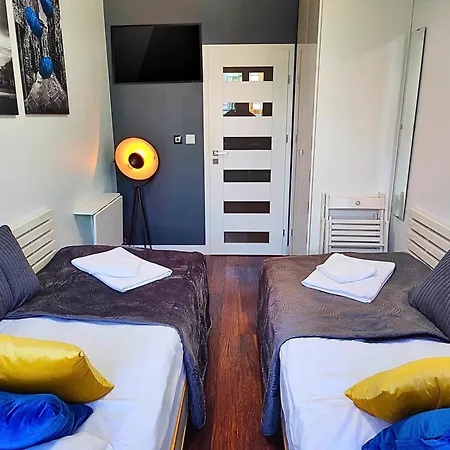 Hall Bliss - Premium Z Balkonem I Widokiem Na Ratusz Kołobrzeg