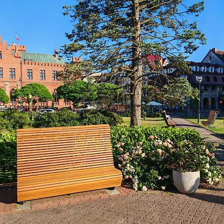 Hall Bliss - Premium Z Balkonem I Widokiem Na Ratusz Колобжег