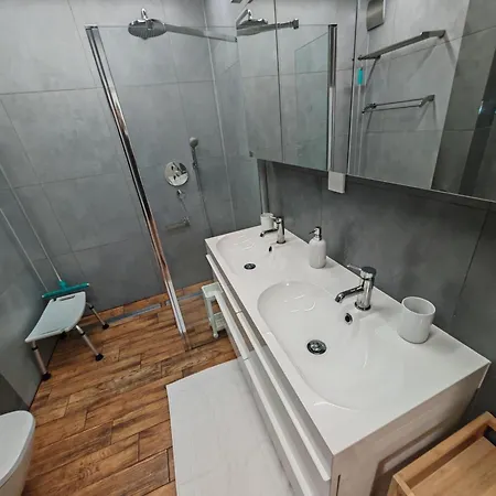 Hall Bliss - Premium Z Balkonem I Widokiem Na Ratusz *