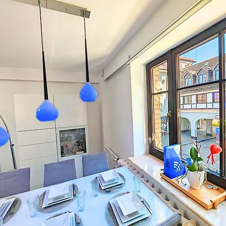 Hall Bliss - Premium Z Balkonem I Widokiem Na Ratusz Колобжег