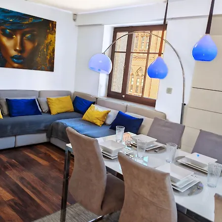 Hall Bliss - Premium Z Balkonem I Widokiem Na Ratusz Апартаменти *