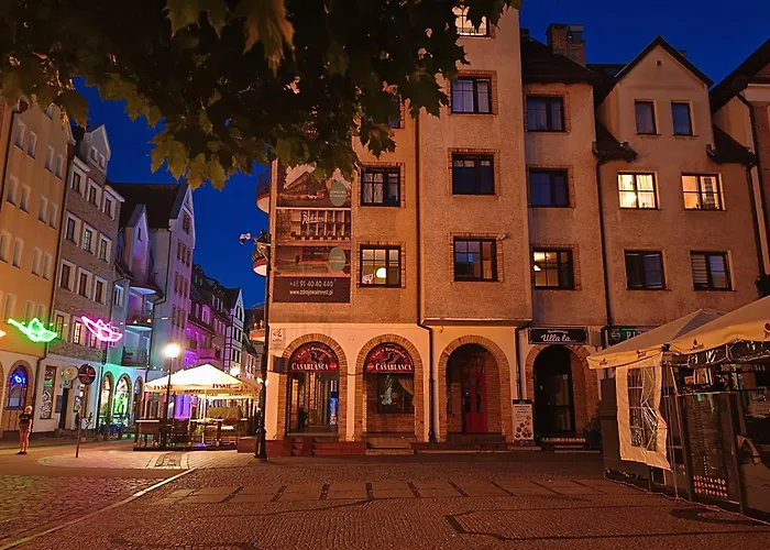 Hall Bliss - Premium Z Balkonem I Widokiem Na Ratusz Kołobrzeg