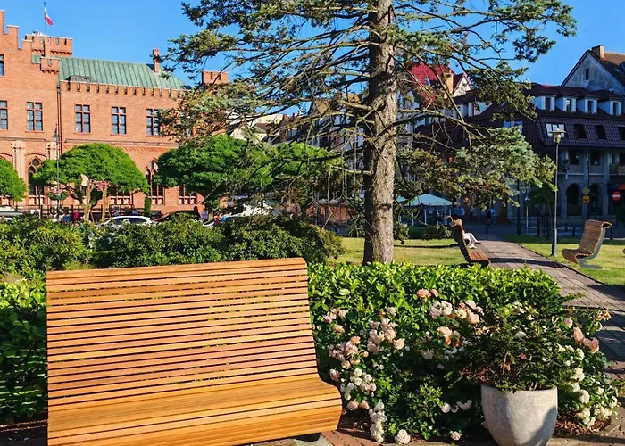 Hall Bliss - Premium Z Balkonem I Widokiem Na Ratusz 科沃布热格